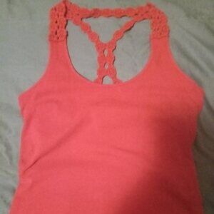 MODA INTERNATIONAL VICTORIA'S SECRET RED CROCHET TANK TOP-SIZE: SMALL